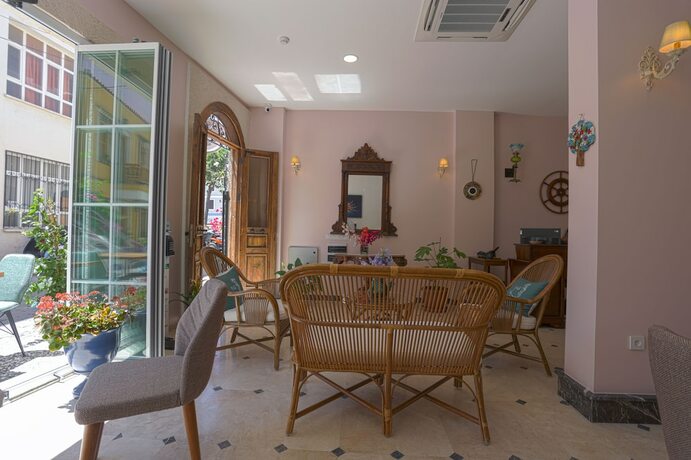 Imagen general del ATA&Ccedil;EŞME OTEL. Foto 3