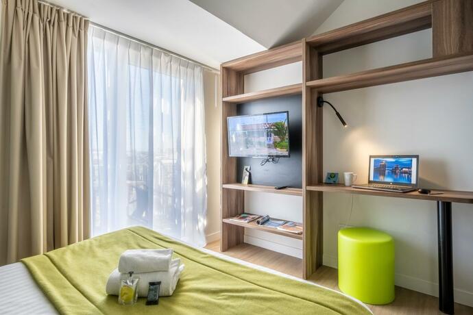 Imagen general del ATHOME RESIDENCE ET SPA. Foto 16