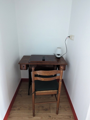 Imagen de la habitación del AUBERGE DES PINS, Aubenas. Foto 5