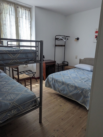 Imagen de la habitación del AUBERGE DES PINS, Aubenas. Foto 8