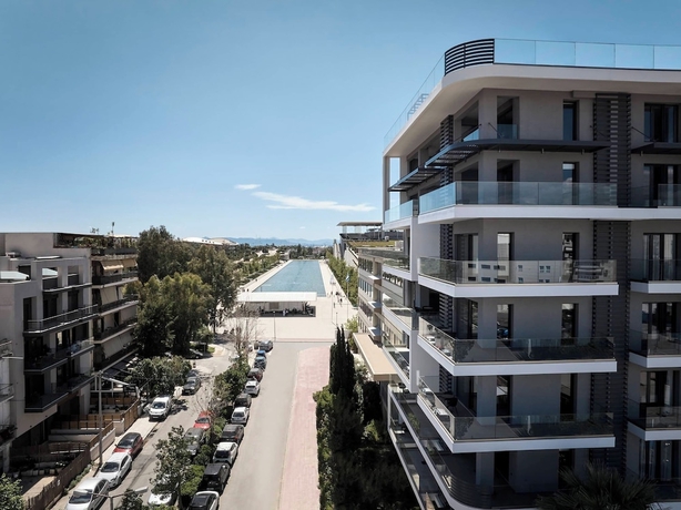 Imagen general del AVA Hotel and Residences Athens Riviera. Foto 1