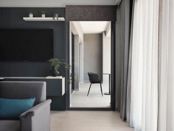 Imagen de la habitación del AVA Hotel and Residences Athens Riviera. Foto 13