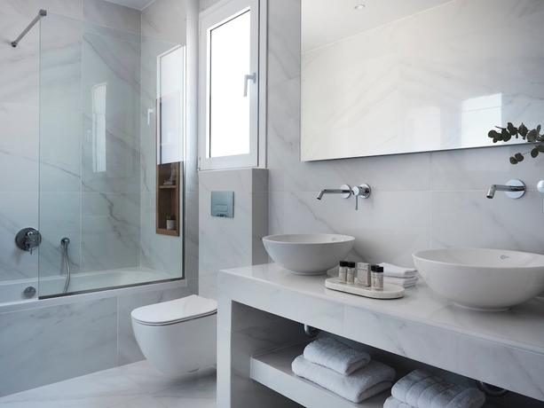 Imagen de la habitación del AVA Hotel and Residences Athens Riviera. Foto 15