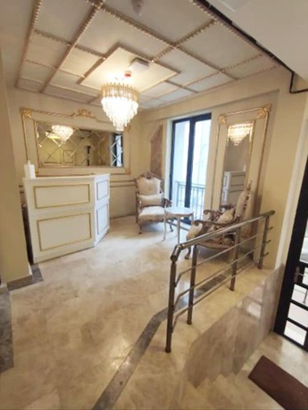 Imagen de los interiores del AZAD HOMES UNKAPANI. Foto 20