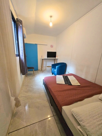 Imagen de la habitación del AZUR HOTEL. Foto 7