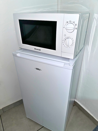 Imagen de la habitación del AZUR HOTEL. Foto 8