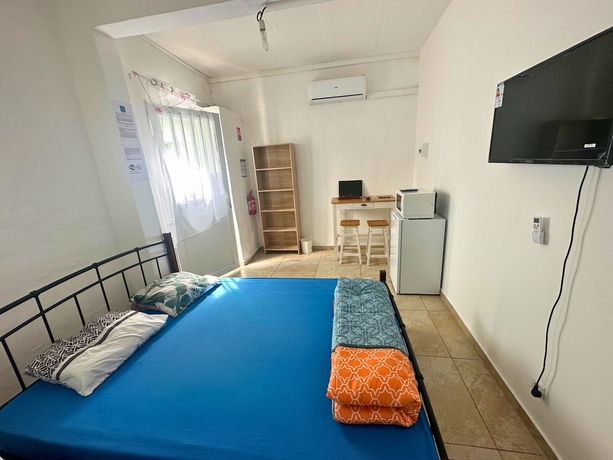 Imagen de la habitación del AZUR HOTEL. Foto 10