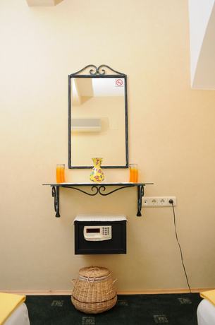 Imagen de la habitación del AandB Home Hotel. Foto 14