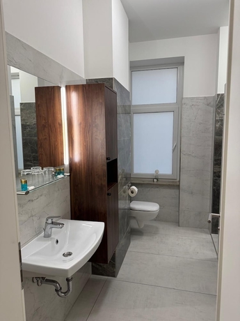 Imagen de la habitación del AandF Hotel. Foto 15