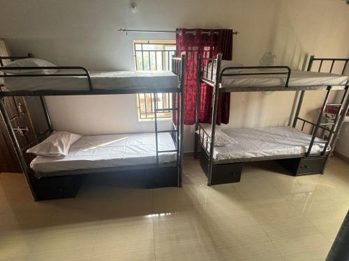 Imagen general del Aaroha Hilltop Backpackers Hostel. Foto 7