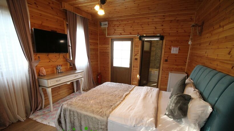 Imagen de la habitación del Abant Bahceli Kosk. Foto 20
