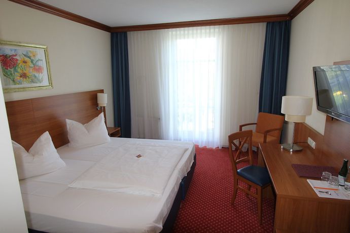 Imagen de la habitación del Abasto Hotel Eichenau. Foto 1