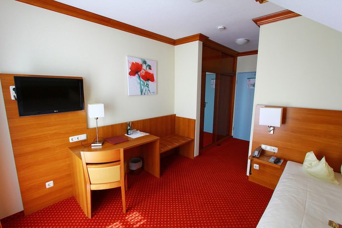 Imagen de la habitación del Abasto Hotel Eichenau. Foto 3