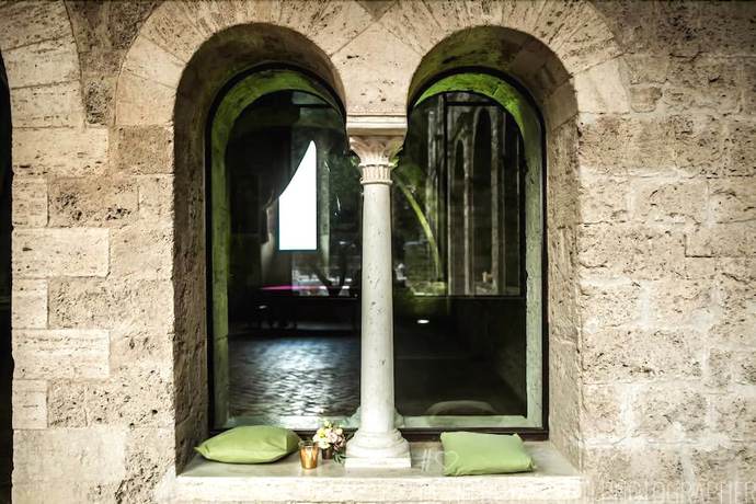 Imagen de los interiores del Abbazia di San Pastore. Foto 18