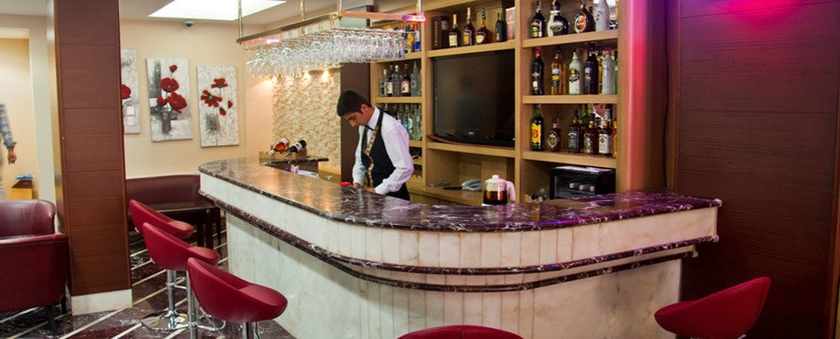 Imagen del bar/restaurante del Abel Hotel. Foto 2