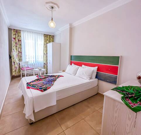 Imagen de la habitación del Abelia Hotel. Foto 19