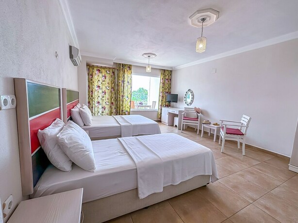 Imagen de la habitación del Abelia Hotel. Foto 20