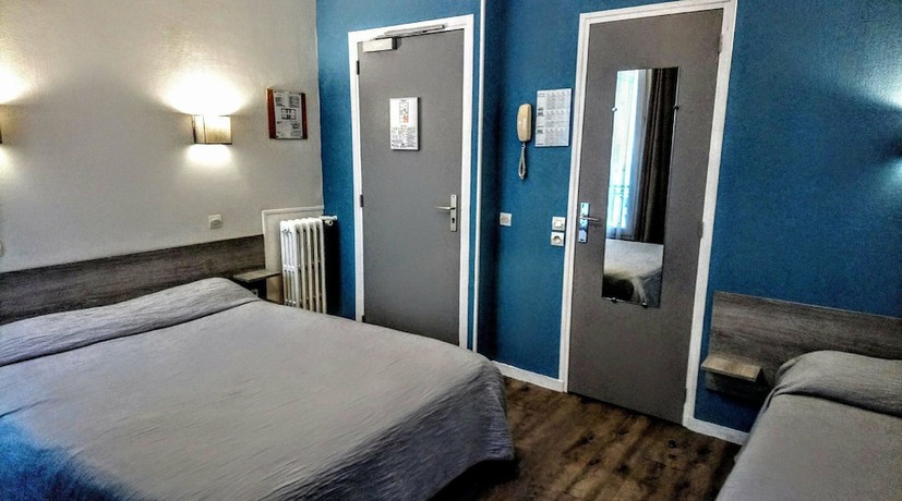 Imagen de la habitación del Acacia Hotel. Foto 17