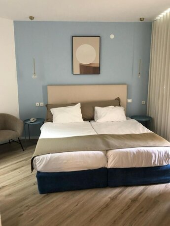 Imagen de la habitación del Acco Beach Hotel. Foto 7