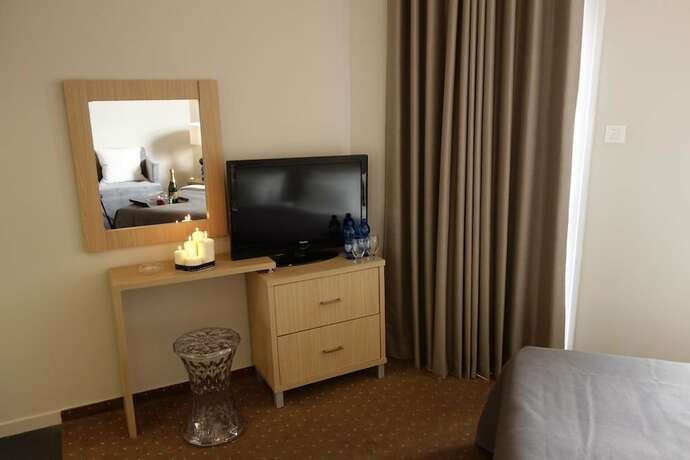 Imagen de la habitación del Acco Beach Hotel. Foto 8