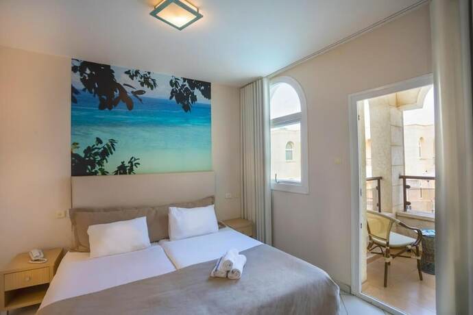 Imagen de la habitación del Acco Beach Hotel. Foto 10