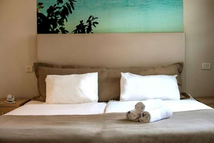 Imagen de la habitación del Acco Beach Hotel. Foto 14