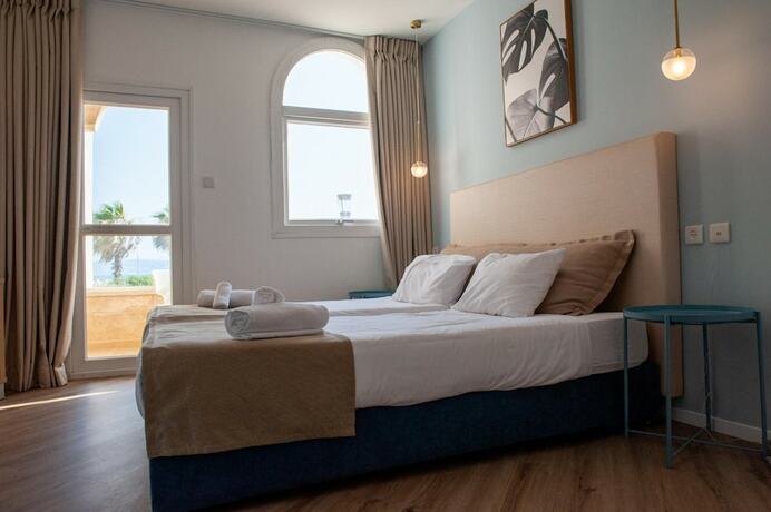 Imagen de la habitación del Acco Beach Hotel. Foto 17