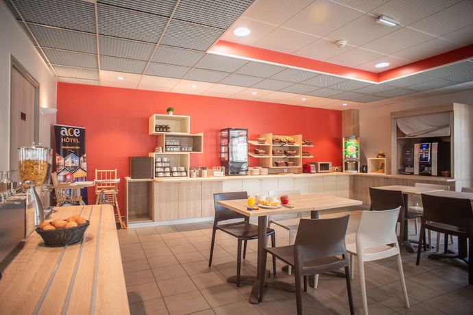 Imagen del bar/restaurante del Ace hôtel Annemasse Genève. Foto 2