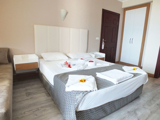 Imagen de la habitación del Acropol Beach Hotel. Foto 12