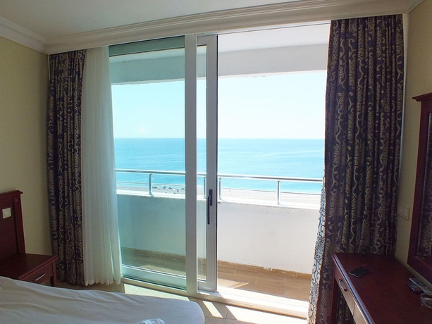 Imagen de la habitación del Acropol Beach Hotel. Foto 13