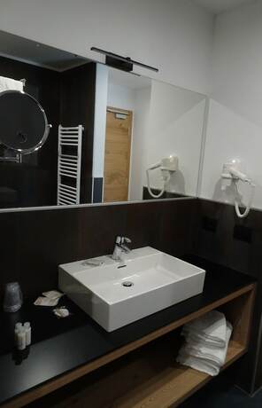 Imagen de la habitación del Active Alm Hotel. Foto 11