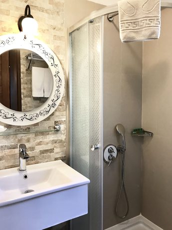 Imagen de la habitación del Ada Bacchus Hotel. Foto 9