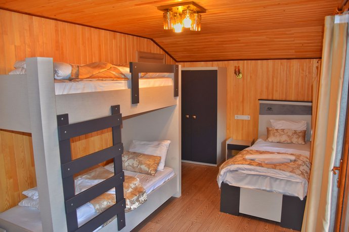 Imagen de la habitación del Ada Bungalow Hotel. Foto 8