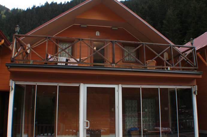 Imagen de la habitación del Ada Bungalow Hotel. Foto 13