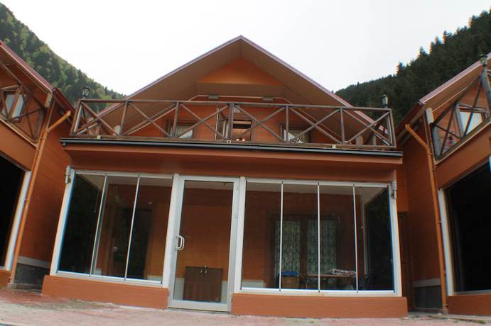 Imagen de la habitación del Ada Bungalow Hotel. Foto 14