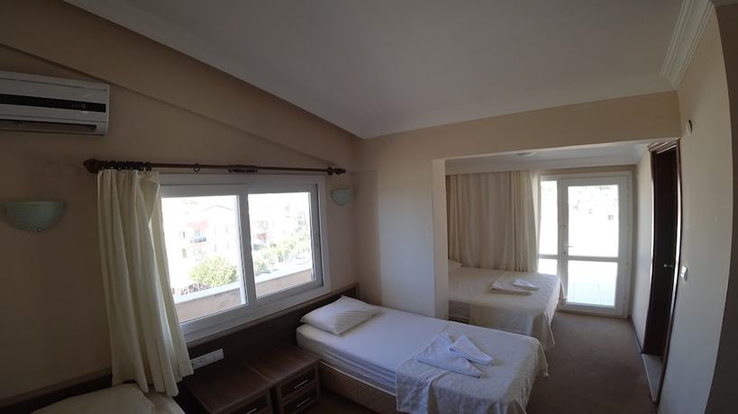 Imagen de la habitación del Adahan Hotel. Foto 7