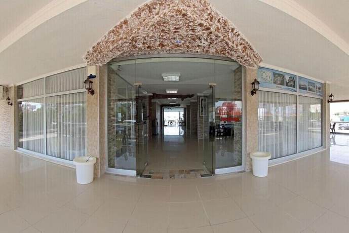 Imagen de los interiores del Adahan Hotel. Foto 11