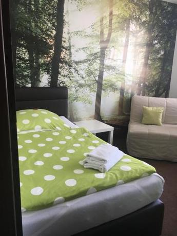 Imagen de la habitación del Adam Hotel. Foto 7