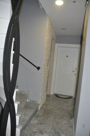 Imagen general del Adams Suit. Foto 4