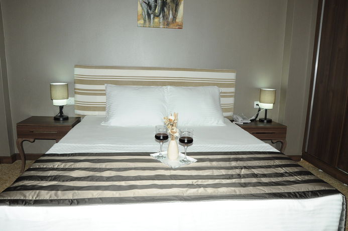 Imagen del bar/restaurante del Adana City Hotel. Foto 3