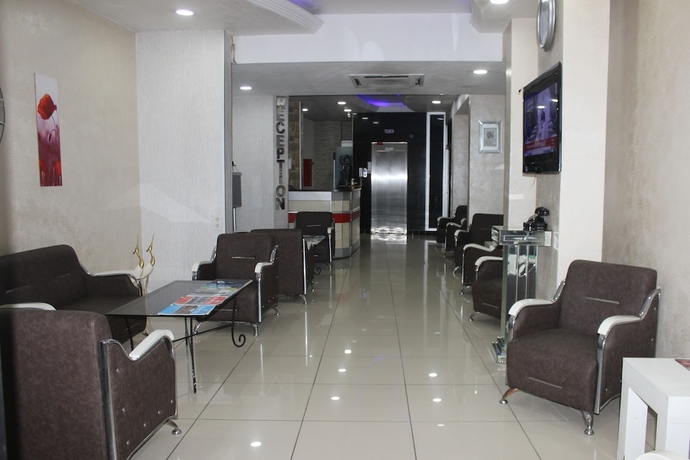 Imagen de los interiores del Adana Kucuksaat Hotel. Foto 18