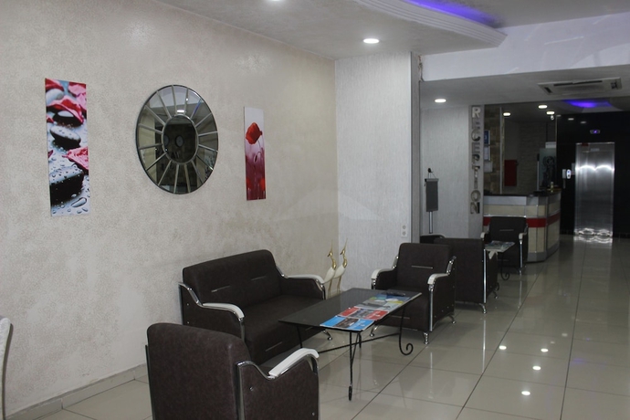 Imagen de los interiores del Adana Kucuksaat Hotel. Foto 19