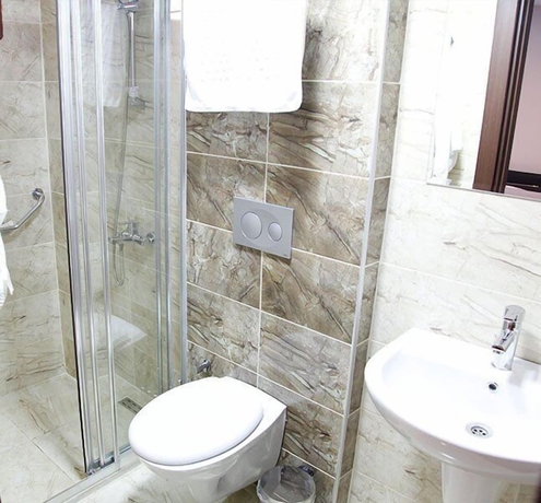 Imagen de la habitación del Adana Omur Otel. Foto 8