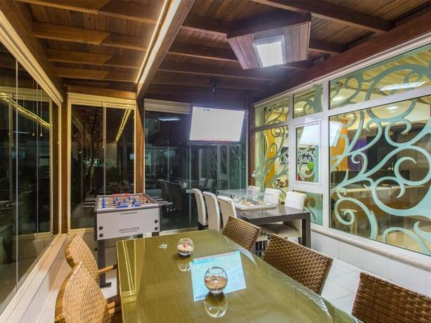Imagen del bar/restaurante del Address Residence Suite Hotel. Foto 1