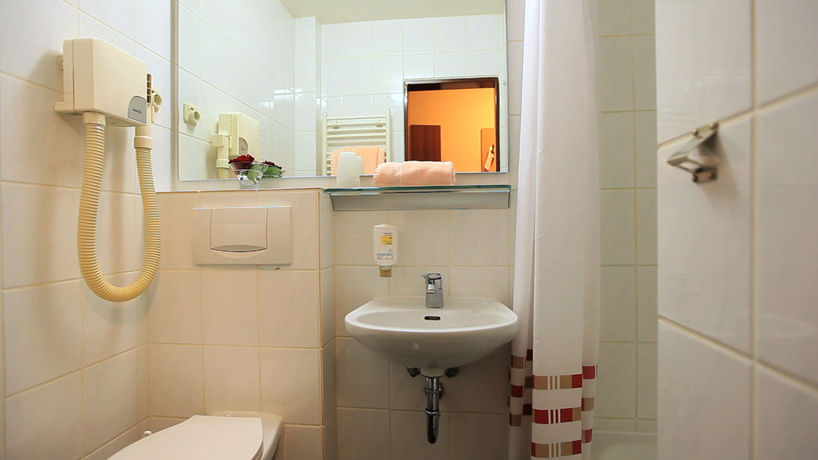 Imagen de la habitación del Adesso Hotel G&ouml;ttingen. Foto 8