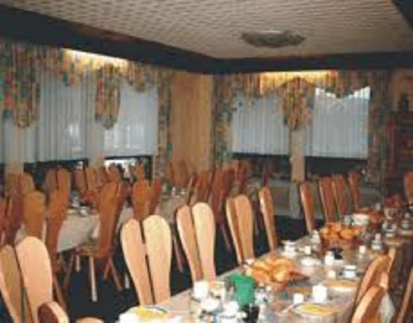 Imagen del bar/restaurante del AdiHotels \'Haus Gombert\'. Foto 2