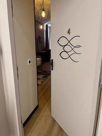Imagen de la habitación del Adira R&eacute;sid\'Marseille Vieux-Port. Foto 12