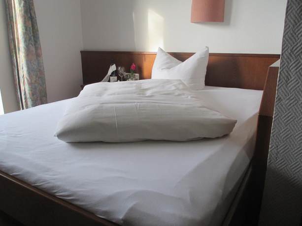 Imagen de la habitación del Adler Golf-and Tagungshotel. Foto 7