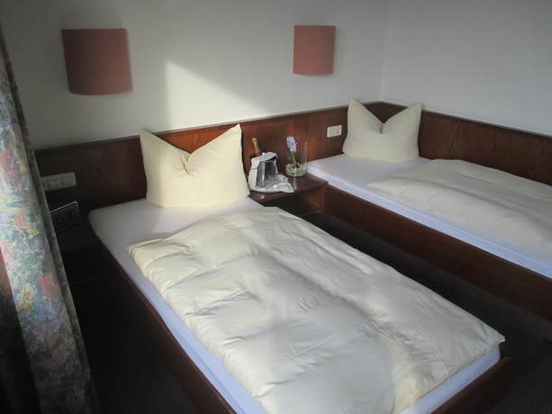 Imagen de la habitación del Adler Golf-and Tagungshotel. Foto 18