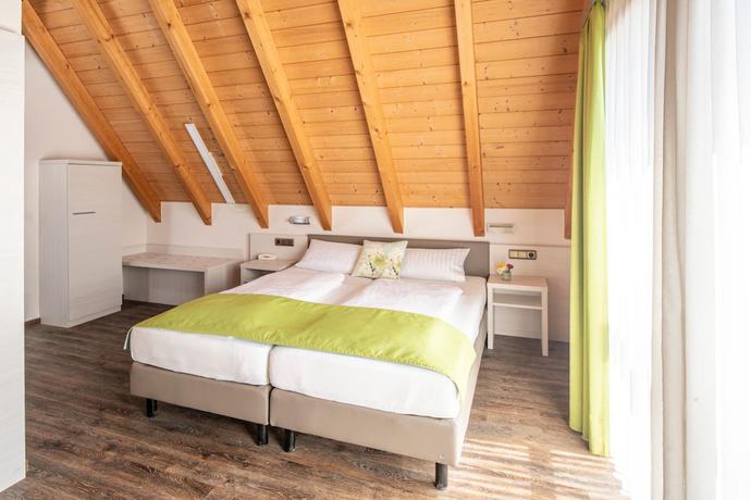 Imagen de la habitación del Adler Landhotel. Foto 7